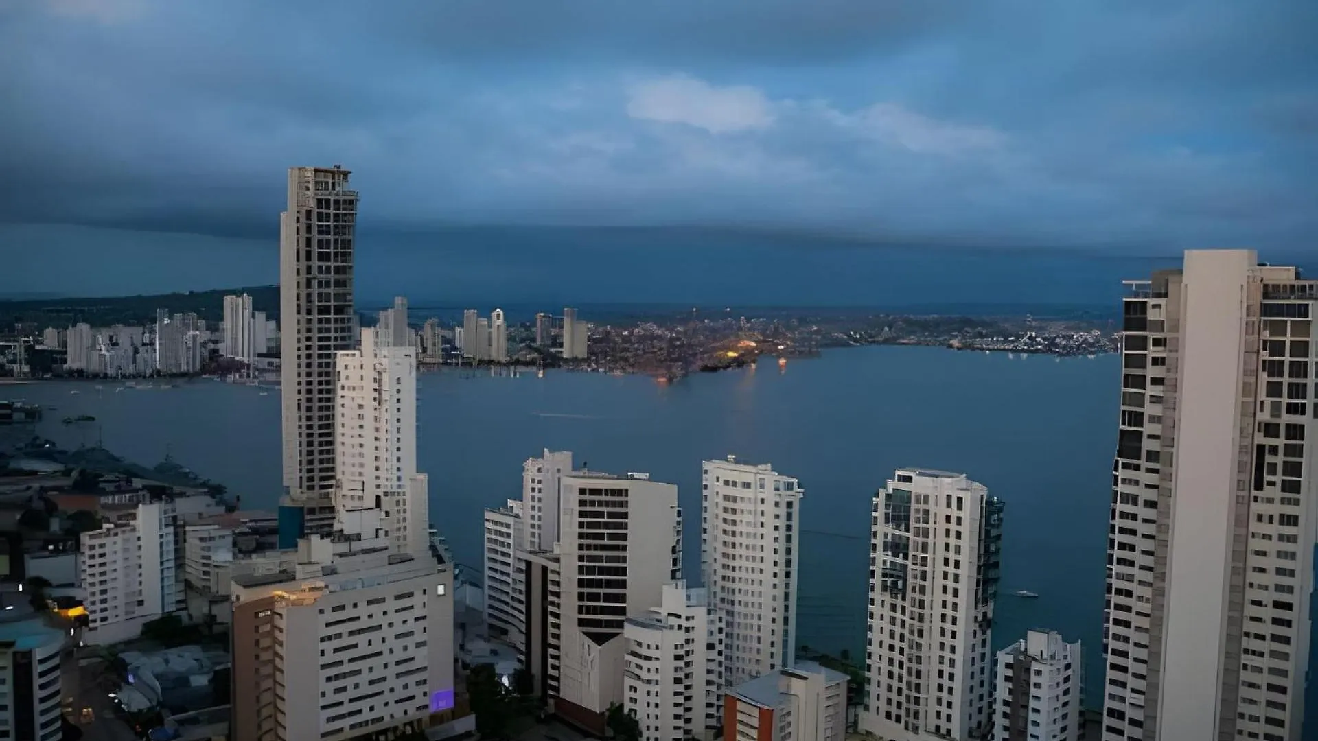 Laurdhomes Palmetto Sea View, 2Rooms 2Bth Hot Ware Cartagena Apartment